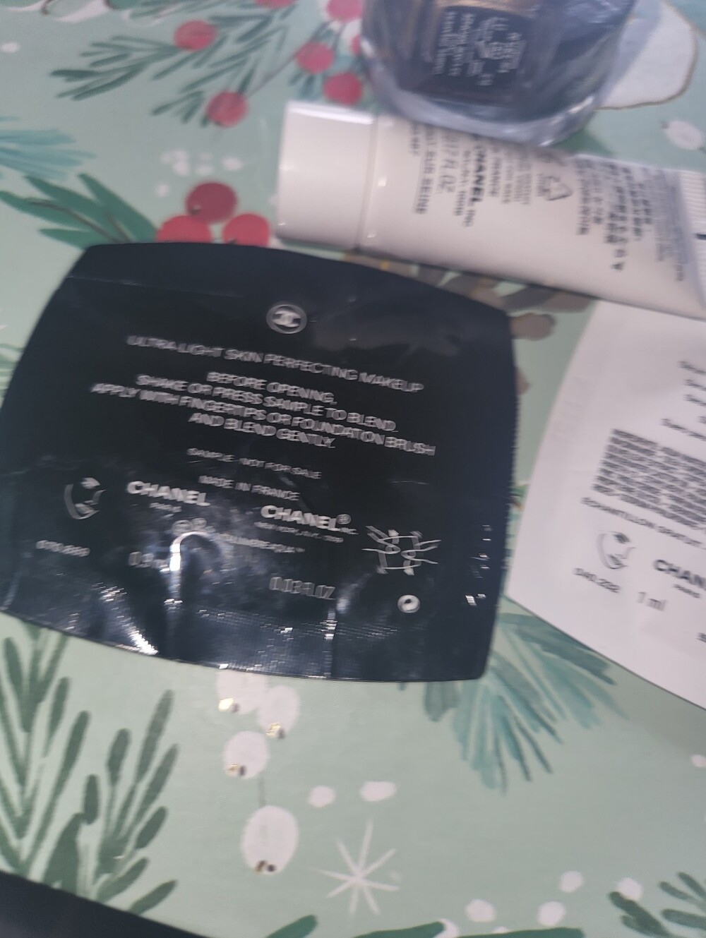 Authentic Chanel Bundle Lot Makeup Skincare - Picture 6 of 10